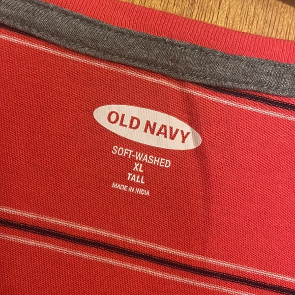 •OLD NAVY•RED STRIPED SHORT SLEEVE SOFT WASH T-SHIRT IN SIZE XL(TALL) - Picture 3 of 5